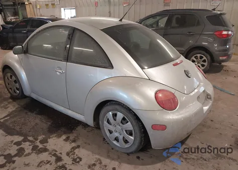 2001 Volkswagen New Beetle Gls from USA, damaged, VIN 3VWCB21C81M441818